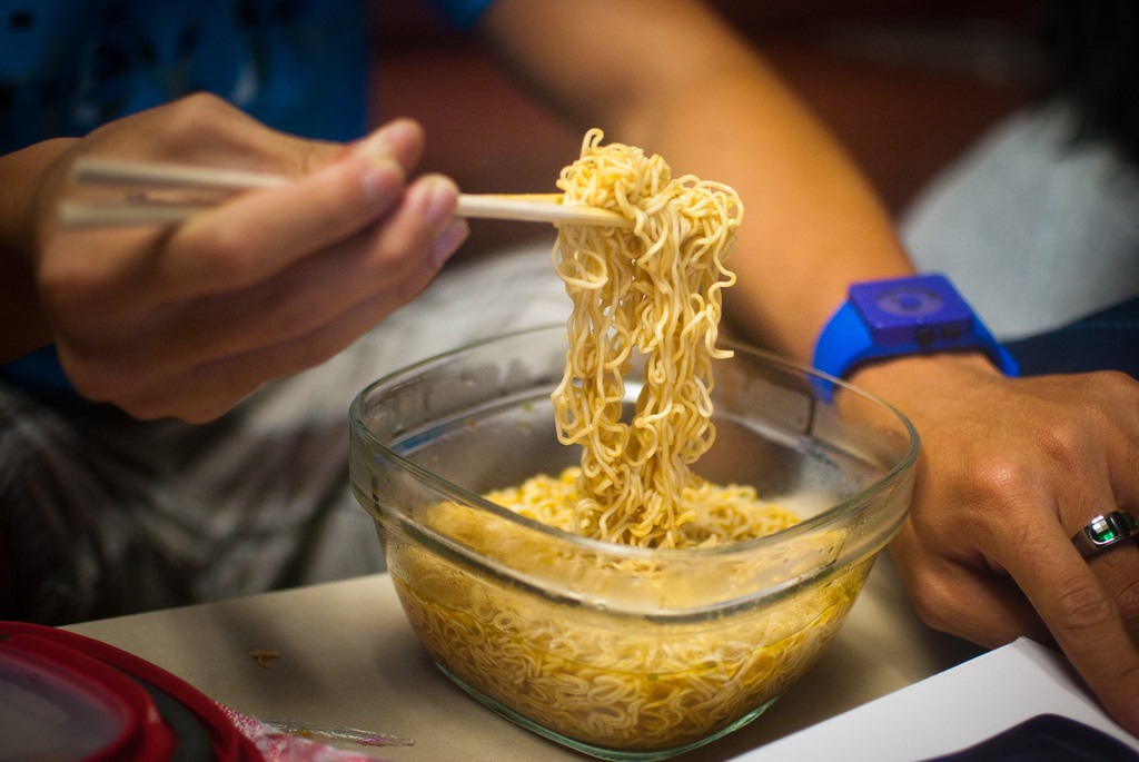 Harvard Scientists Reveal The Damage Instant Noodles Cause And It Will 